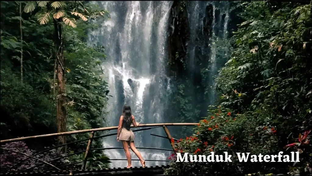 Munduk Waterfall in Mundak